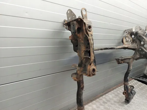 Audi A8 S8 D4 Voorste dwarsbalk OEM 4H0399315 image 9