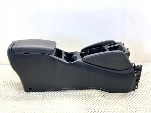 Console centrale OEM LORK-389-133682 avec accoudoir image 4