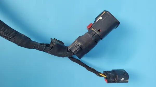 Johdinnippu Dodge Challenger SXT 19r OEM P68350471AD image 4