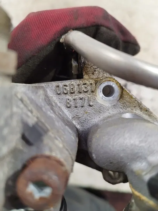 EGR-venttiili Audi A4 S4 B7 2005 OEM 06B131817L image 4