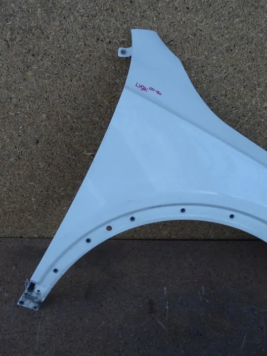 AUDI Q3 8U 11-18 Främre Höger Skärm Original LY9K image 2