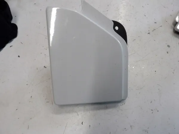 Bouchon AdBlue pour Renault Master IV - Pièce OE image 2