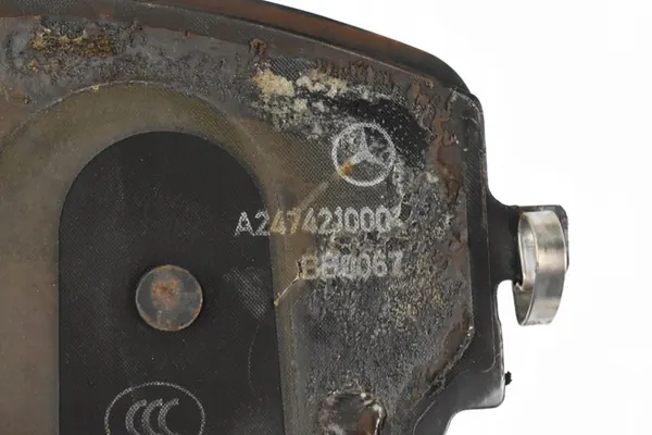 Voorremschijven en -blokken 330mm Mercedes EQB image 10