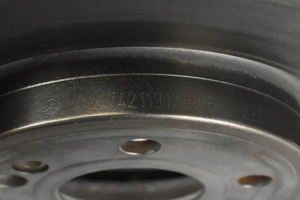 Voorremschijven en -blokken 330mm Mercedes EQB image 7