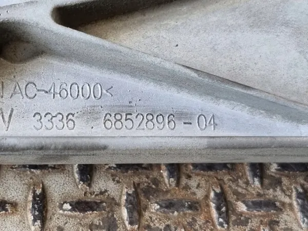 Bakre reduktormontering OEM 6868778 för BMW 2 Gran Tourer image 5