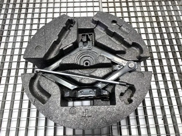 Cric OEM 31362446 pour Volvo S80 II 2.0 163CH 06-16 image 2