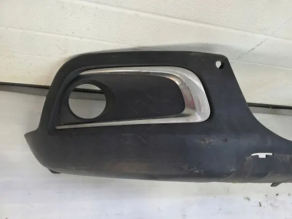 PEUGEOT 2008 Framskärms Spoiler OEM image 4