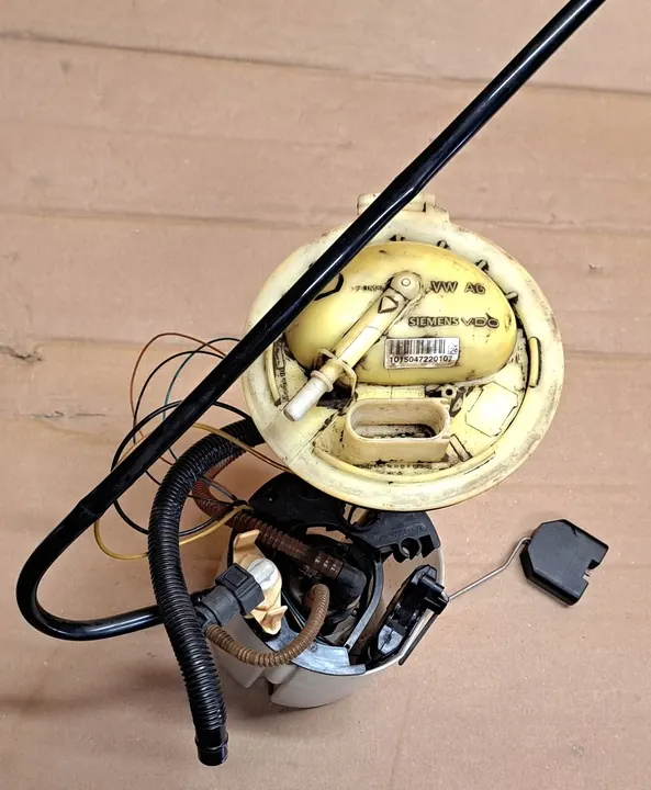 Bomba de combustível VW PASSAT B6 1.6 FSI 3C0919051P image 3