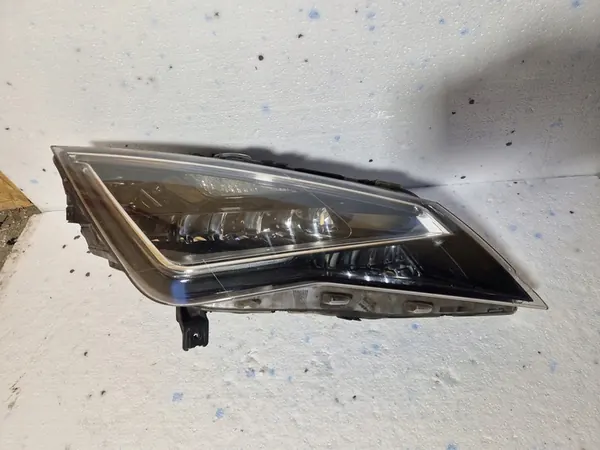 Farol dianteiro direito FULL LED SEAT LEON III image 2