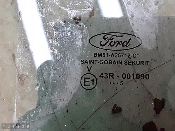Ford Focus oven lasi OEM bm51a25712c e143r001090 image 3