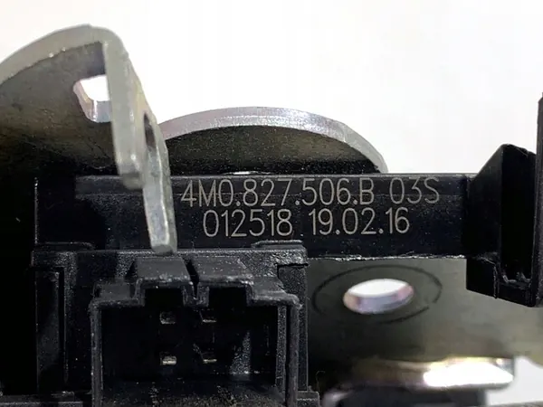 Baklås Audi A4 B9 Avant 4M0827506B image 5