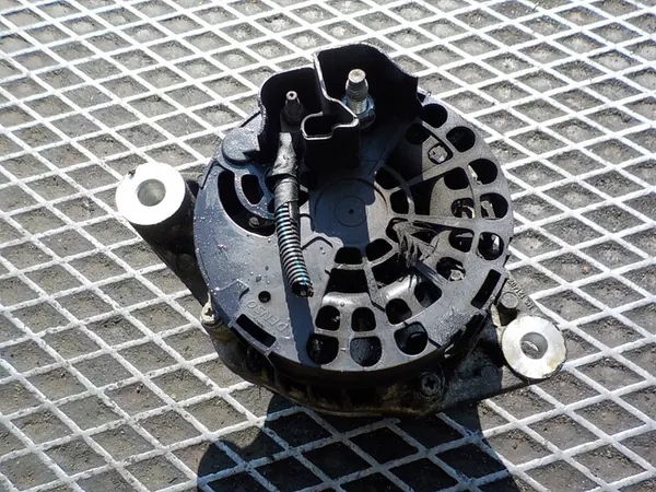 FIAT DOBLO II 1.6 M-JET Vaihtovirtageneraattori OEM 51854901 image 4