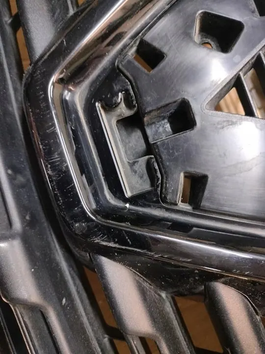 Front Grill Renault Kadjar Lift OE image 7