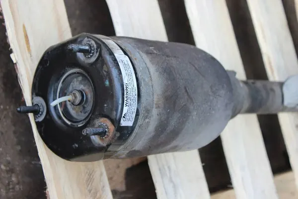 Suspension à air avant Mercedes-Benz GL X164 B4LF1Z005A05 image 3