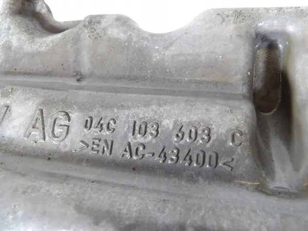 SKODA FABIA III 1.0MPI Oljetank 04C103603C image 3