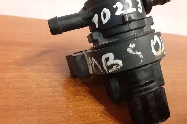 Válvula de vácuo MERCEDES-BENZ S (W221) 3.5L 2007 OEM image 3