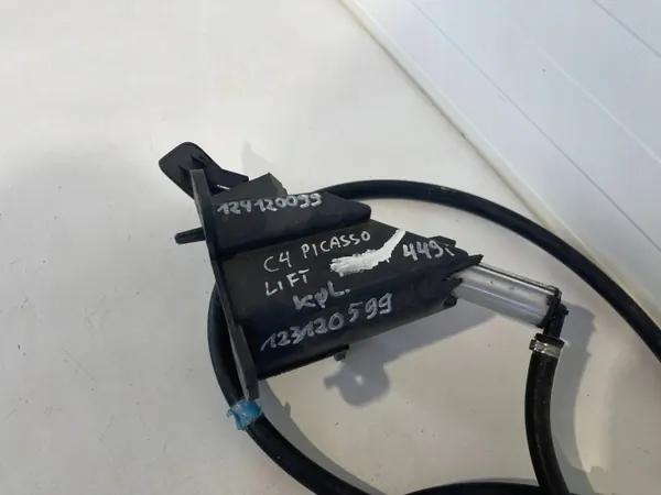 Citroen C4 Picasso Lift Ruitenwissersproeier OEM 124120099 image 5