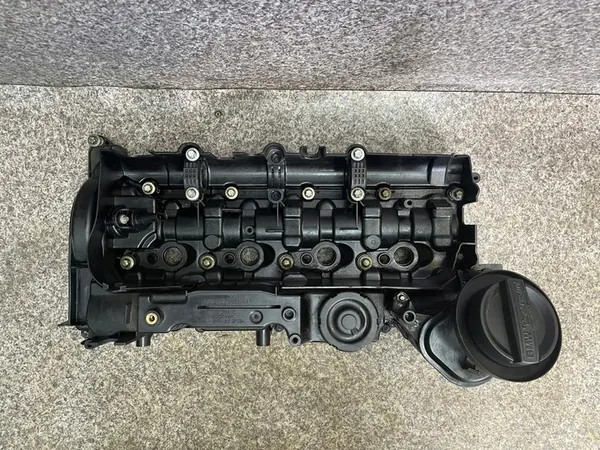 Tampa de válvula sensor de óleo BMW F11 2.0 D N47 F10 OEM image 4