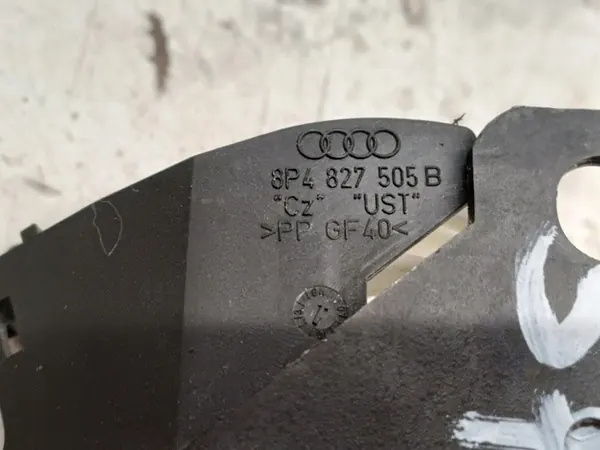 AUDI A4 B7 Kombi Tavaratilan Lukko 8P4827505B image 4