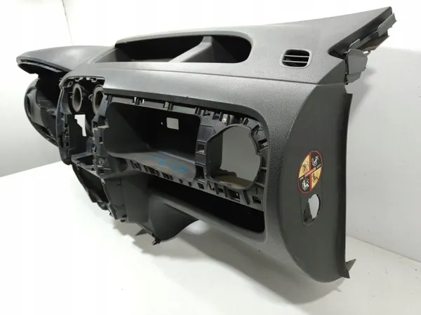Salpicadero Dacia Dokker OEM 681002423R - Usado image 3