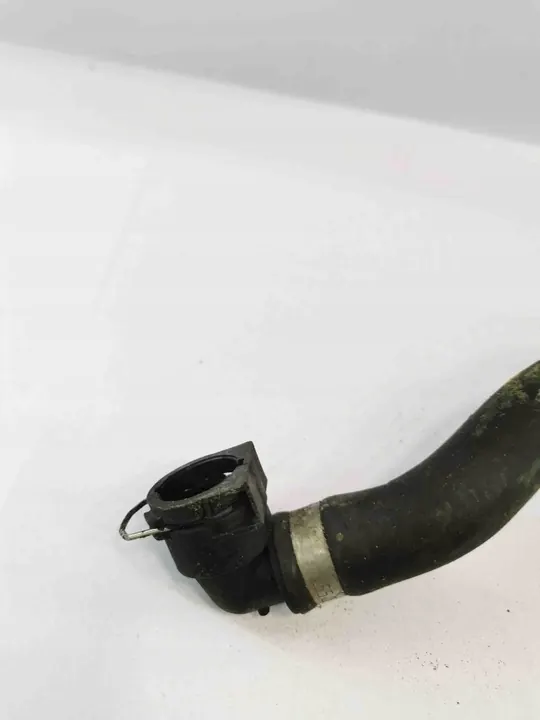 Mercedes E W207 1.8 CGI vesiletku liitin A2045018282 image 5