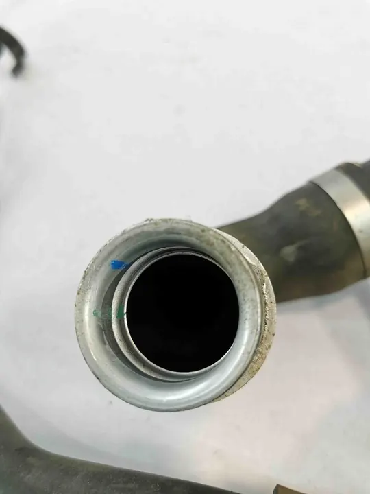 Mercedes E W207 1.8 CGI vesiletku liitin A2045018282 image 6