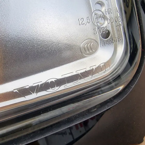 Volvo FH4 FH5 Linker Dak Halogeenlamp OEM 82157780 image 4