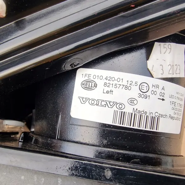 Volvo FH4 FH5 Linker Dak Halogeenlamp OEM 82157780 image 6
