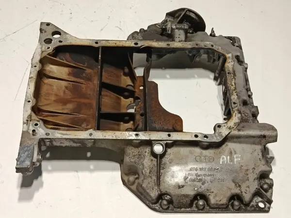 Oljepanna Audi A6 C5 2.4 V6 OEM 078103603AB image 2