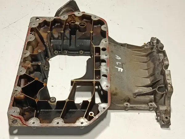 Oljepanna Audi A6 C5 2.4 V6 OEM 078103603AB image 3