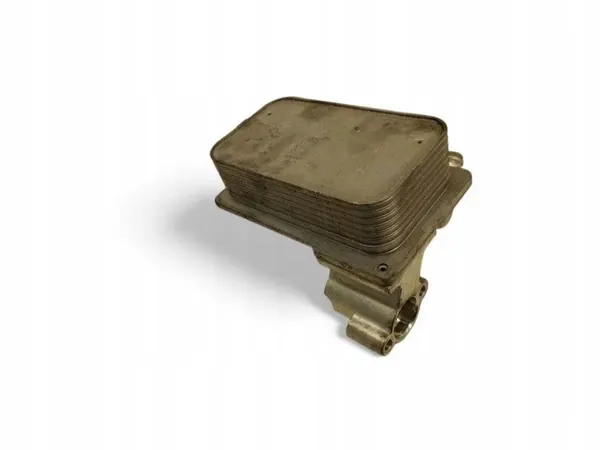 Enfriador de aceite Audi A5 8W OEM 4G0317021AR Usado image 3
