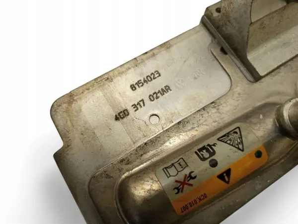 Enfriador de aceite Audi A5 8W OEM 4G0317021AR Usado image 4