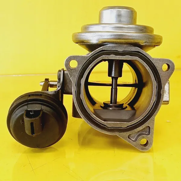 EGR-venttiili Audi A4 S4 B6 038129637L image 8