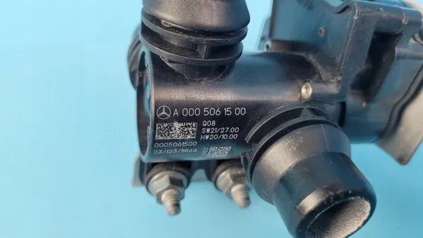Mercedes Vattenregleringsventil OEM A0005061500 image 3