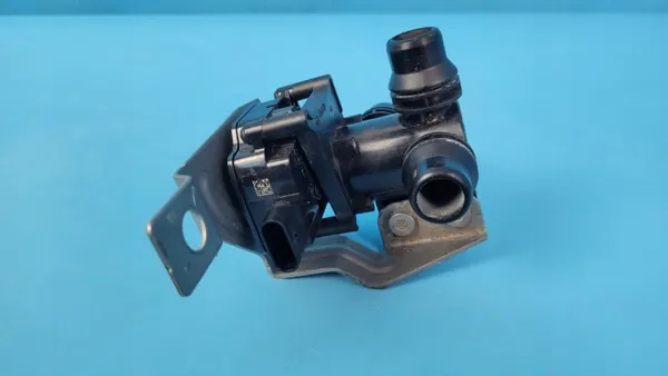 Mercedes Vattenregleringsventil OEM A0005061500 image 6