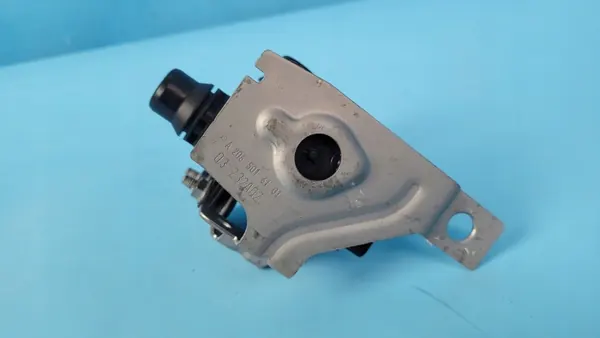 Mercedes Vattenregleringsventil OEM A0005061500 image 9