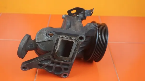 Pompe à eau OEM 55496778 pour Opel 1.6 CDTI 110CH image 5