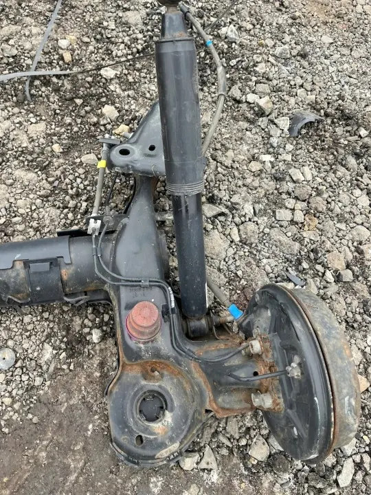 OS TYLNA Taka-Akselipalkki OEM Peugeot 208 I image 3