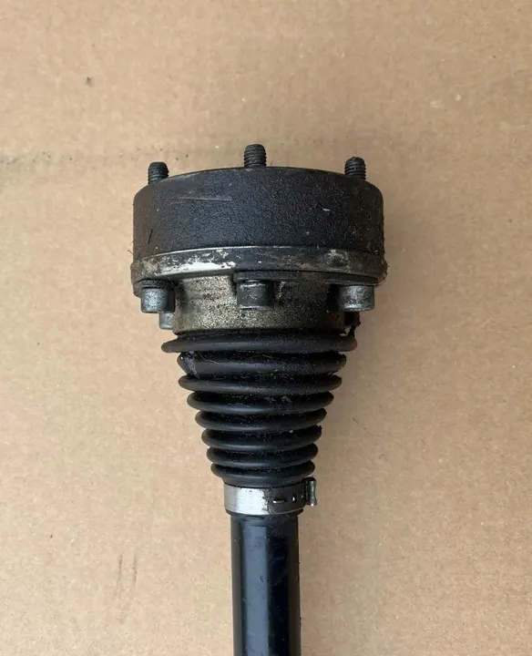 Audi TTRS 8J 2010-2014 Höger Bakaxel 1K0501204F image 4