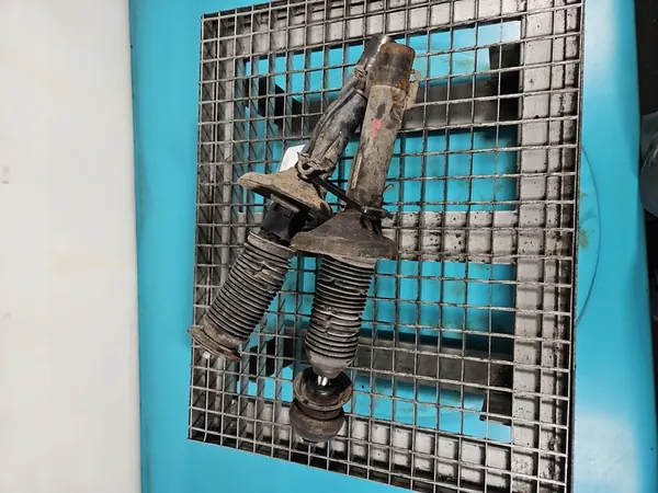 Set Ammortizzatori Anteriori Audi A3 8L S+D image 7