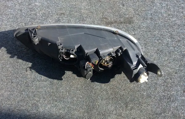 Farol Esquerdo Peugeot 406 Lift 99-02 OEM 6204V2 image 3