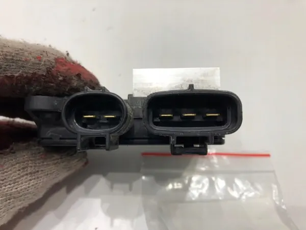 Toyota Yaris IV Tuulettimmoduuli 1.5 125HV OEM 89257-K0010 image 3