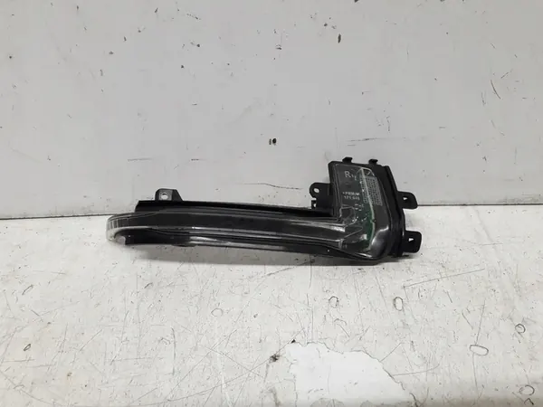 AUDI A5 8T LIFT 11- Rechter Spiegel Indicator 8K0949102C image 2