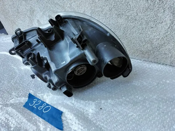 VASEN REFLEKTORI SKODA SUPERB II 3T1941015B image 10