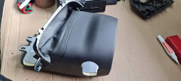 Audi A6 C6 ohjauspylvään kansi OEM TEMPOMATA6C6 image 2
