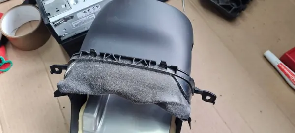 Audi A6 C6 ohjauspylvään kansi OEM TEMPOMATA6C6 image 9