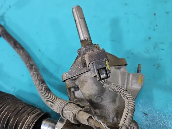 Crémaillère de direction OEM 6820000313 pour Peugeot 3008 II image 9