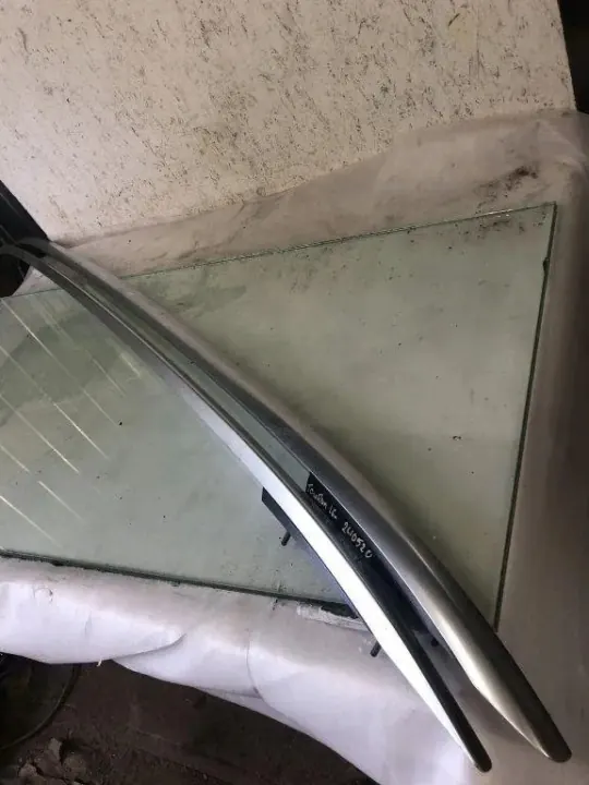 VW Touran dakdragers OEM 5TA860044F - Gebruikt image 2