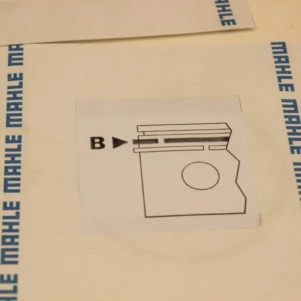 Volkswagen Polo V 6R 2016 Anel de pistão OEM image 3