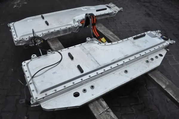 BMW 5 G60 Batterie OEM 9797791 9797790 - Gebraucht image 9